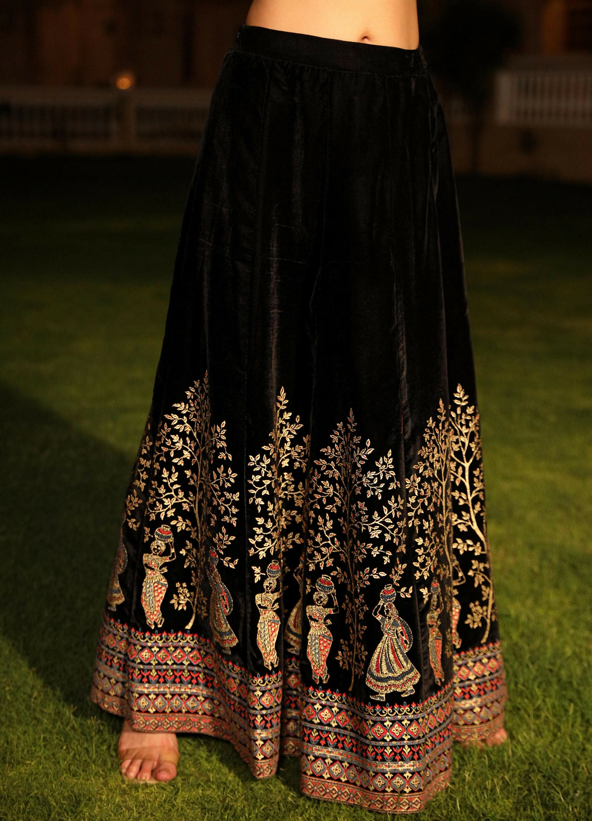 Juniper Women's The Sunehri Black Zari Embroidered Velvet Top & Skirt Set With Sequins & Buttons