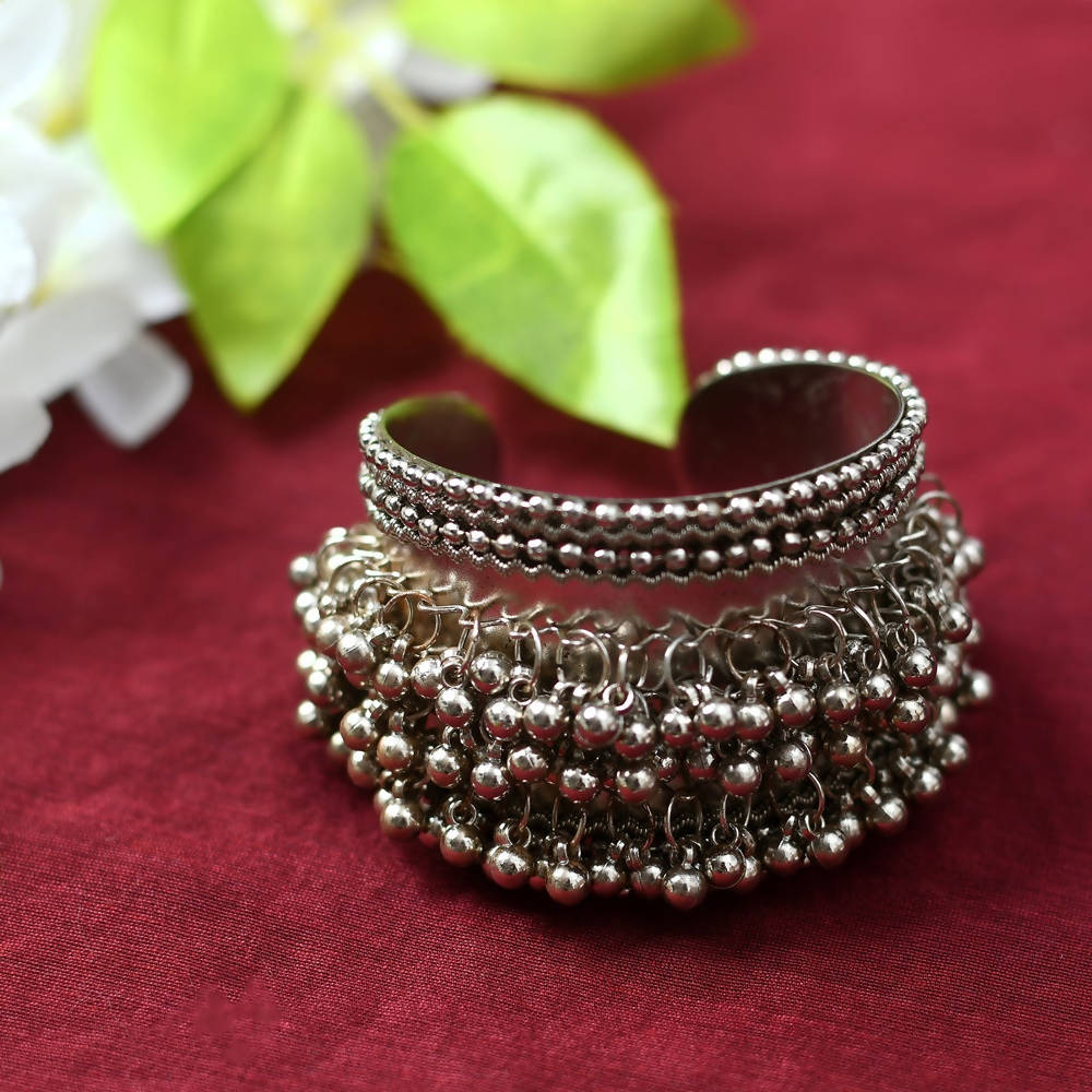 Mominos Fashion Kamal Johar Oxidised Silver-Plated Ghungroo Handcraft Cuff Bracelet 