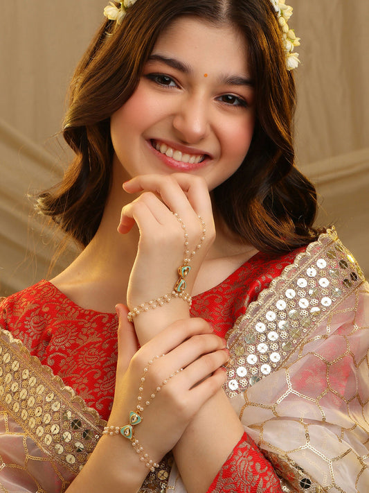 Ruby Raang Saanjh Pearl Hand Jewelry