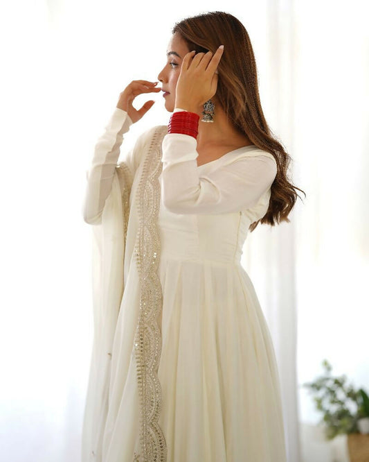 Joban Fashion Off White Kurta Set Chanderi Sequence Embroidery Work 