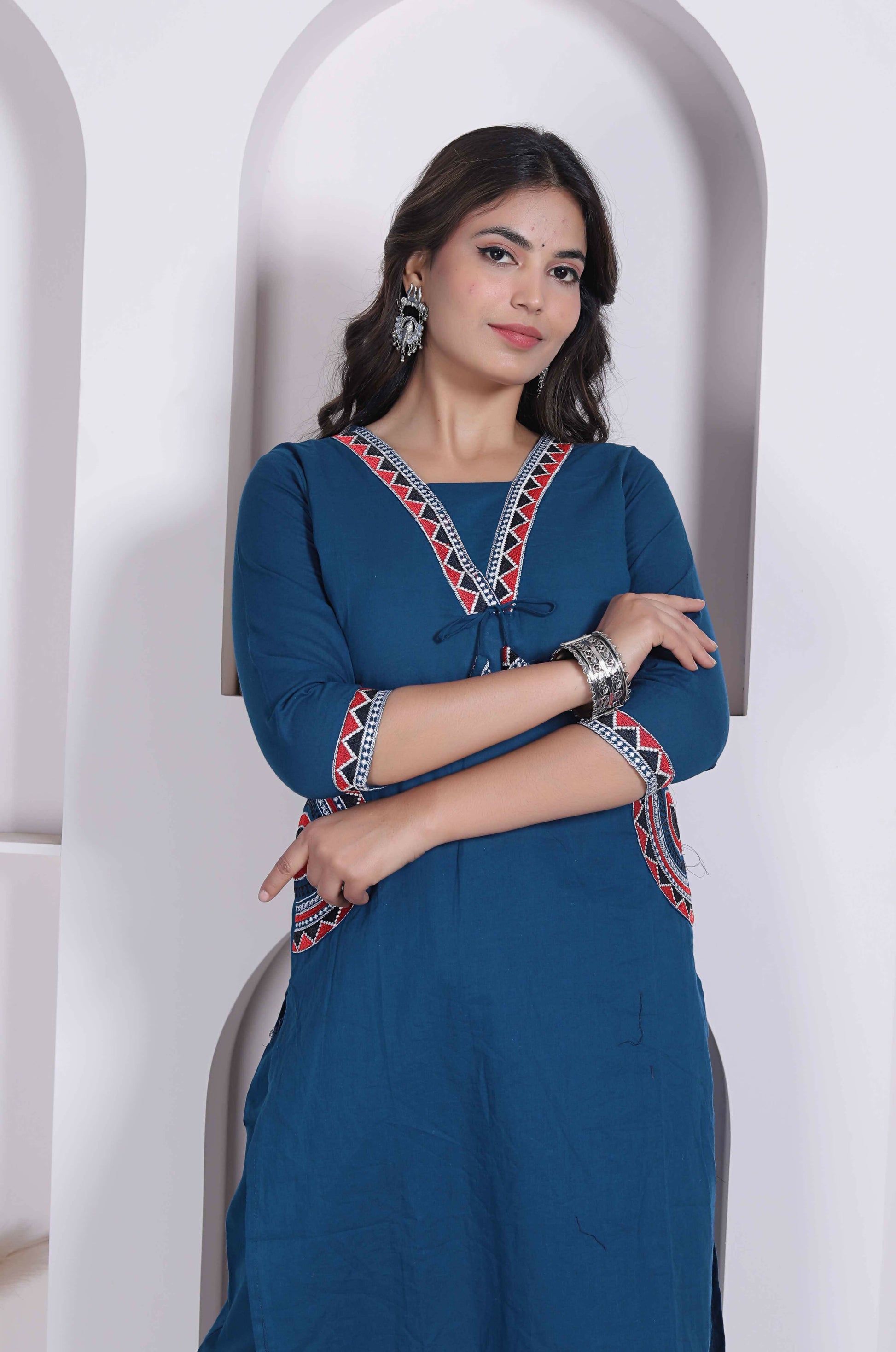 Miravan Womens Blue Straight Kurta With Palazzo Set
