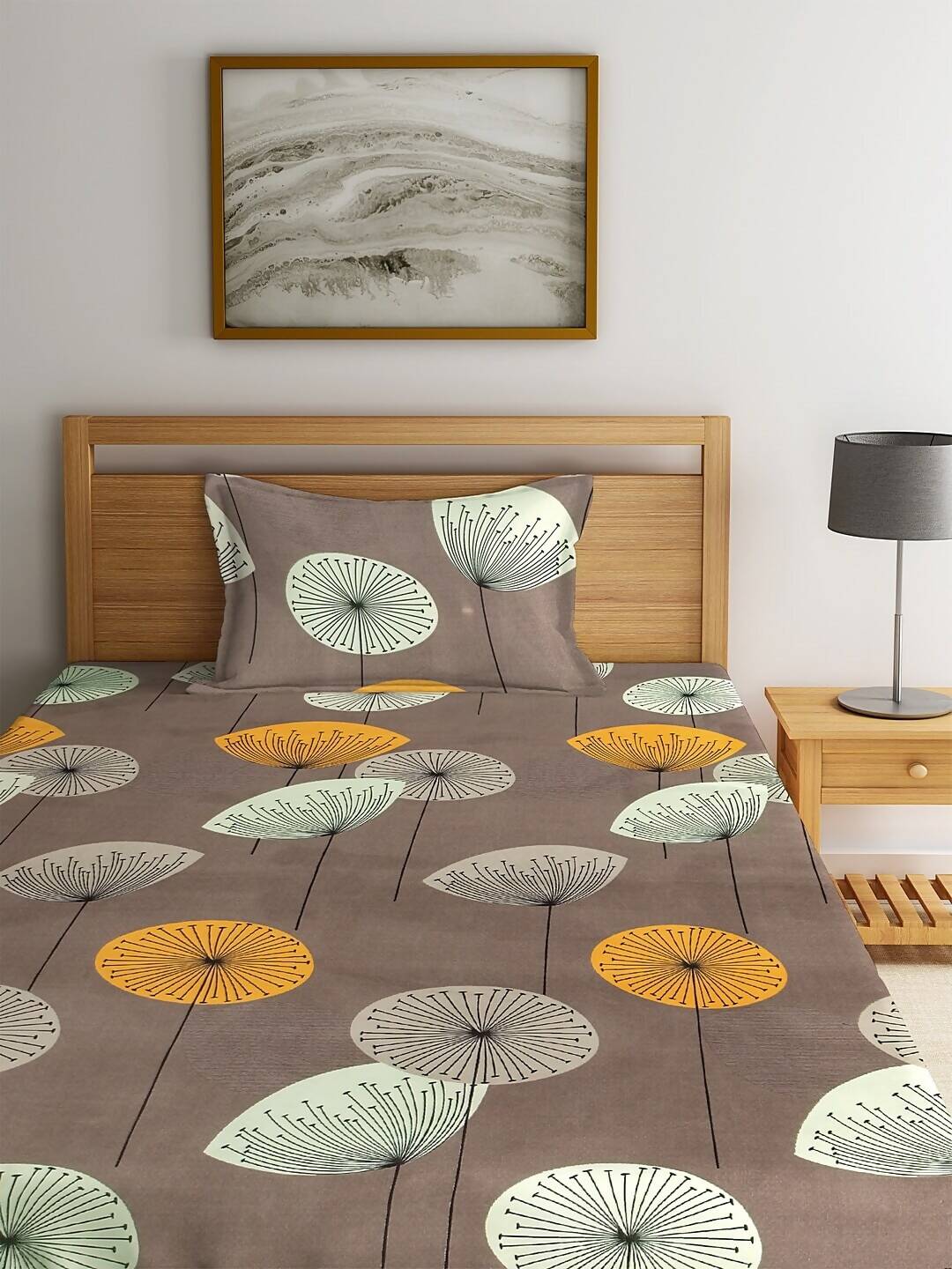 KLOTTHE Brown & Yellow Floral 210 TC Cotton Bedsheet with Pillow Cover 