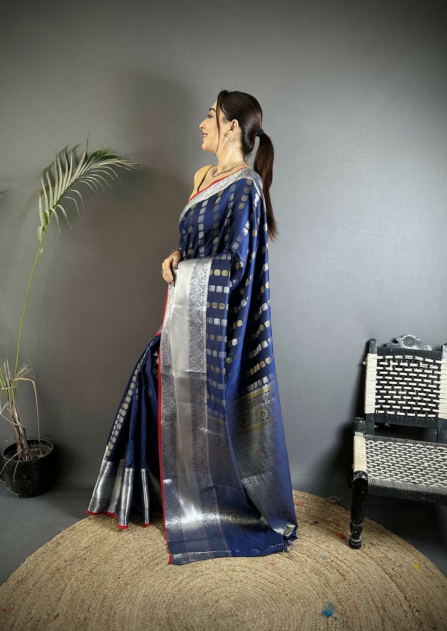 Joban Fashion Navy Blue Checked Soft Silk Kanjivaram Silk Saree