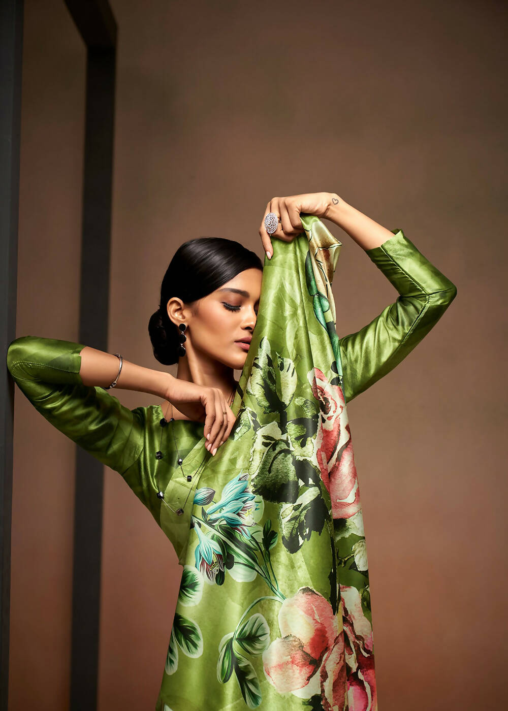 Green Satin Digital Printed Saree with Unstitched Blouse Piece - Jodha