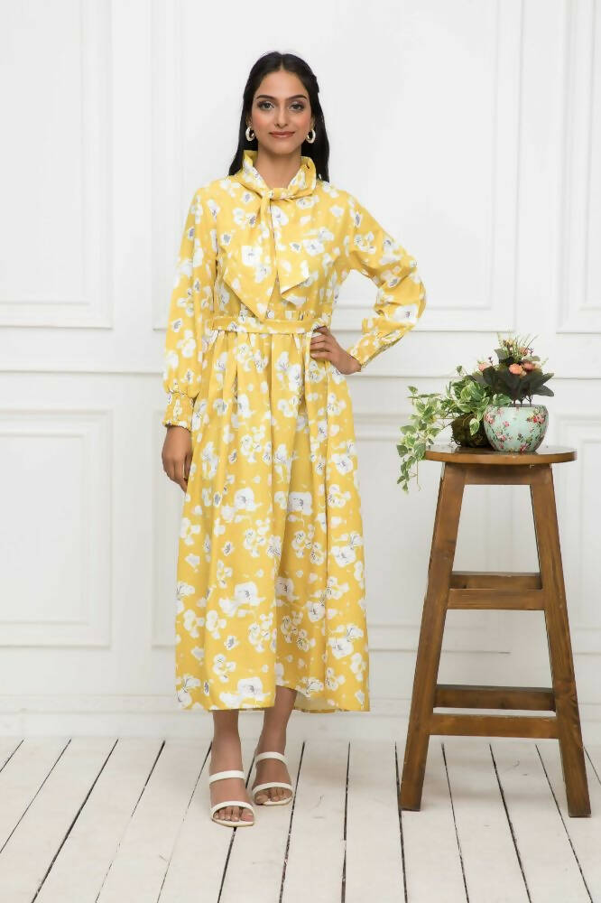 Myshka Women Yellow-Floral Rayon A-Line Shirt Collar Dress