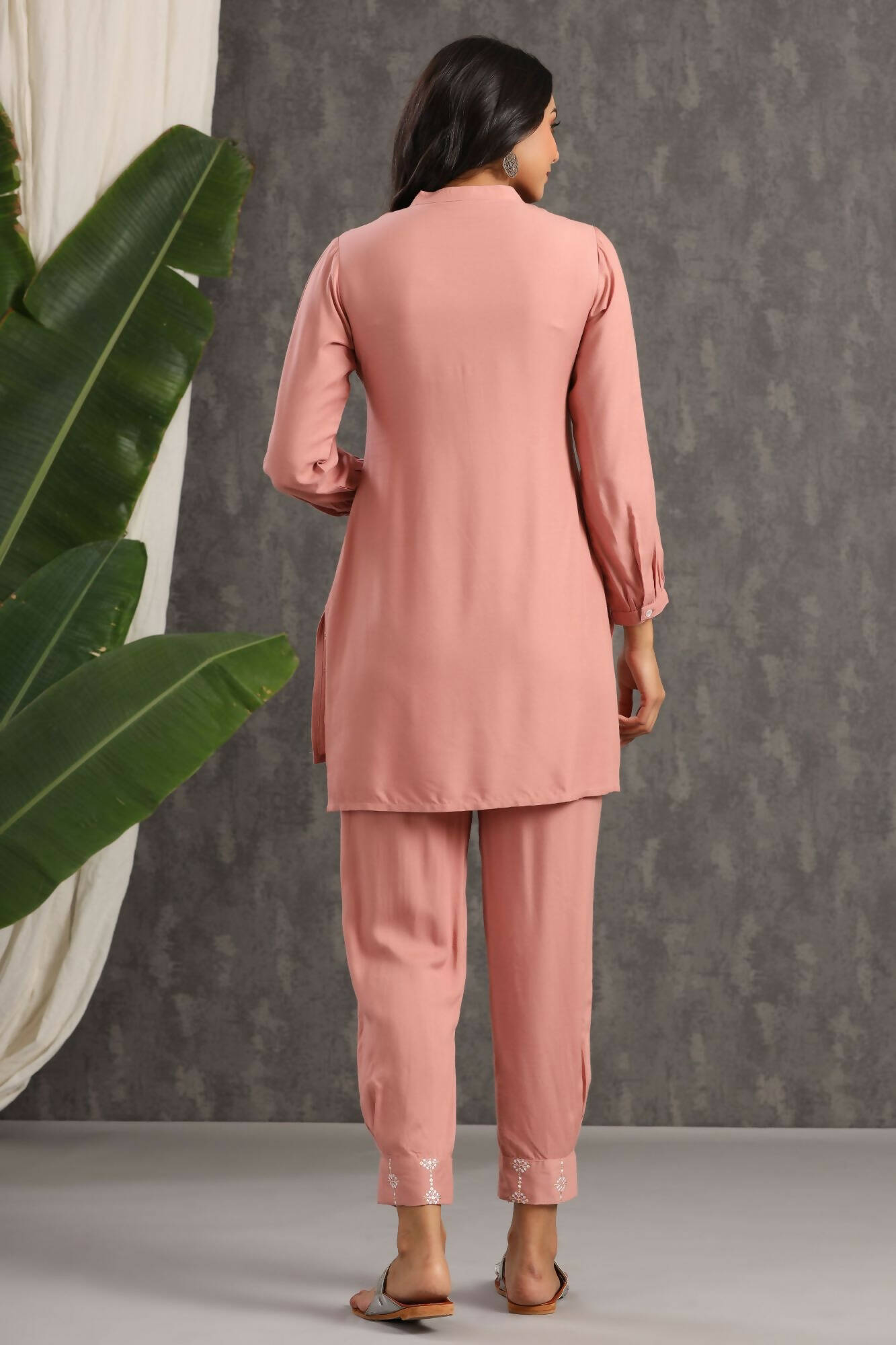 Juniper Women Onionpink Rayon Embroidered Straight Kurta Sets