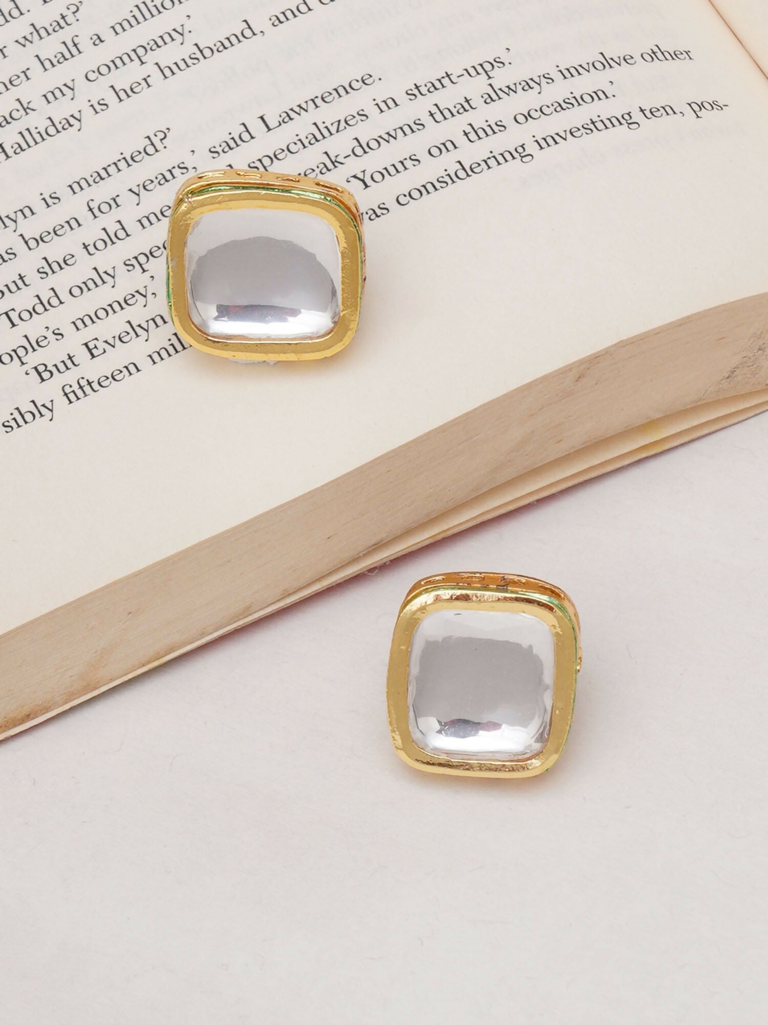 Kundan Studs (Gold) - Ruby Raang - Grab2buy