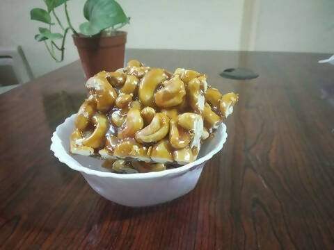 Godavari Vantillu Kaju Chikki / Cashew Chikki / Bellam Jeedipappu Achu 