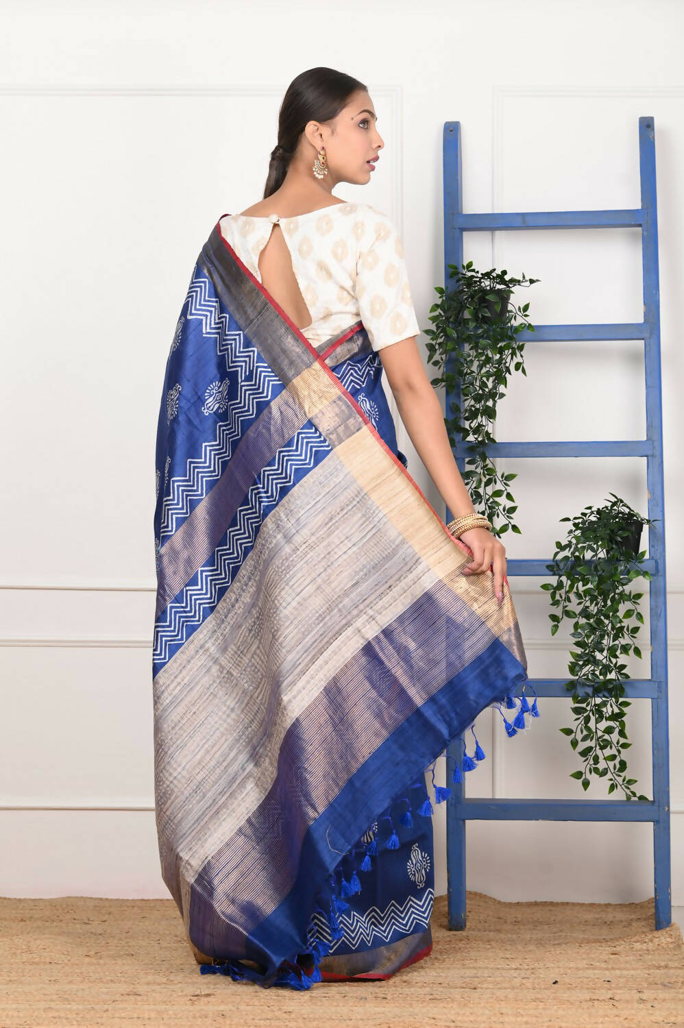 Very Much Indian Handloom Pure Tussar Silk Saree With Floral Prints - Blue - Grab2buy