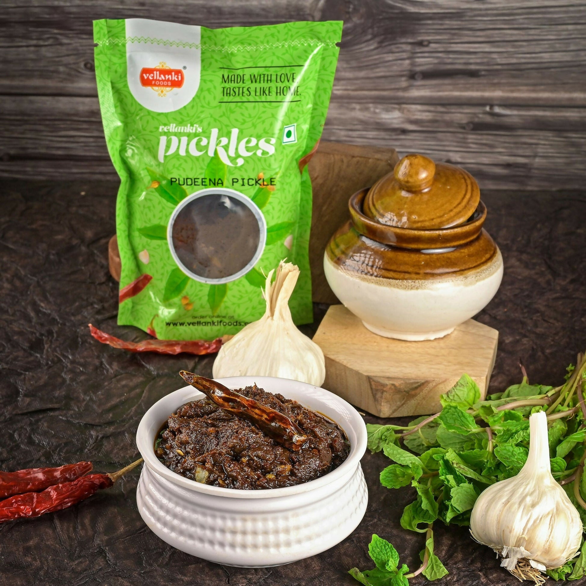 Vellanki Foods Pudina Pickle (Mint Leaves) - Grab2buy
