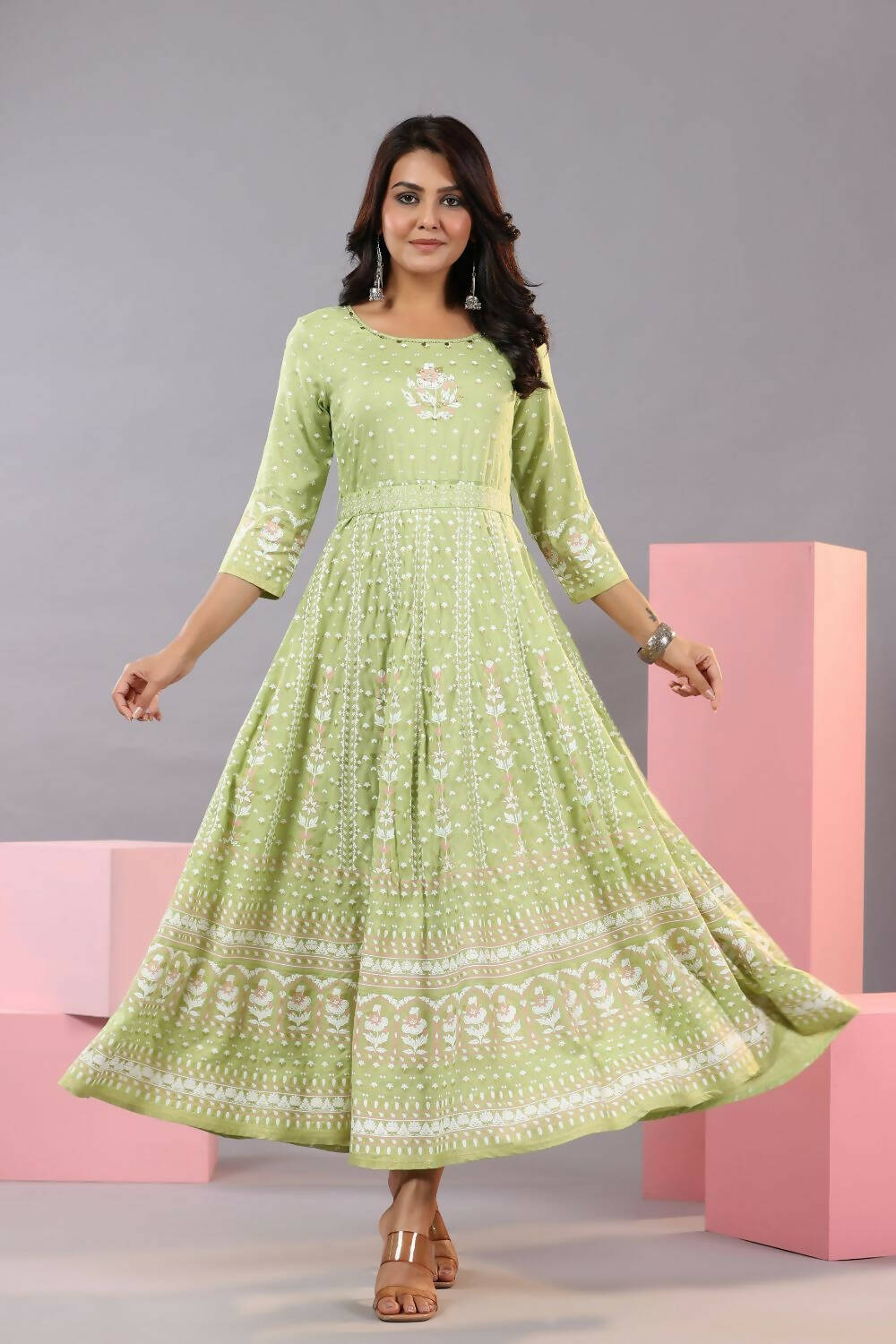 Juniper Women Green Rayon Staple Printed Maxi Dress