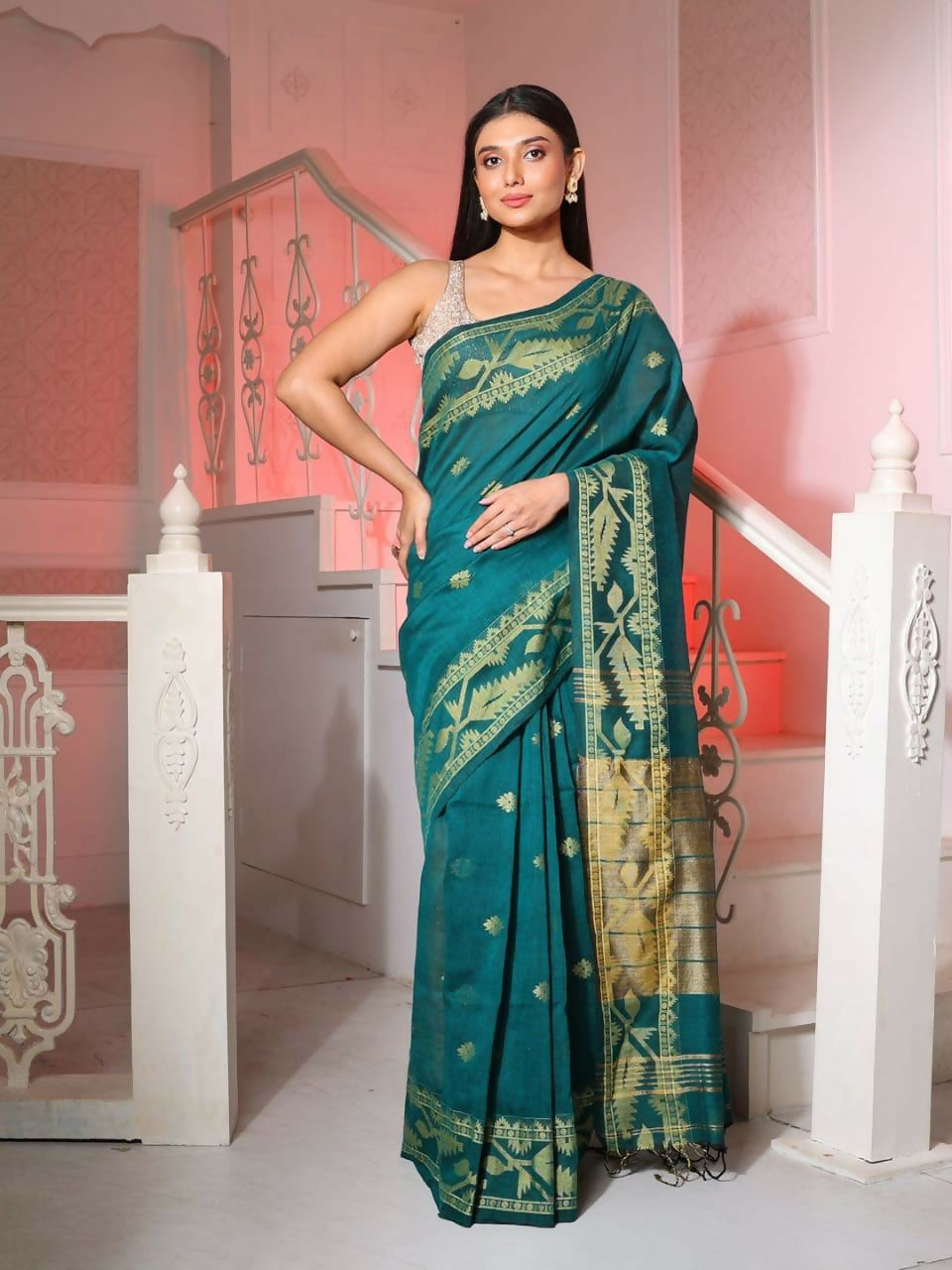 Exclusive Collection Beautiful Green Pure Cotton Woven Handloom Grab2Buy With Running Blouse Piece 