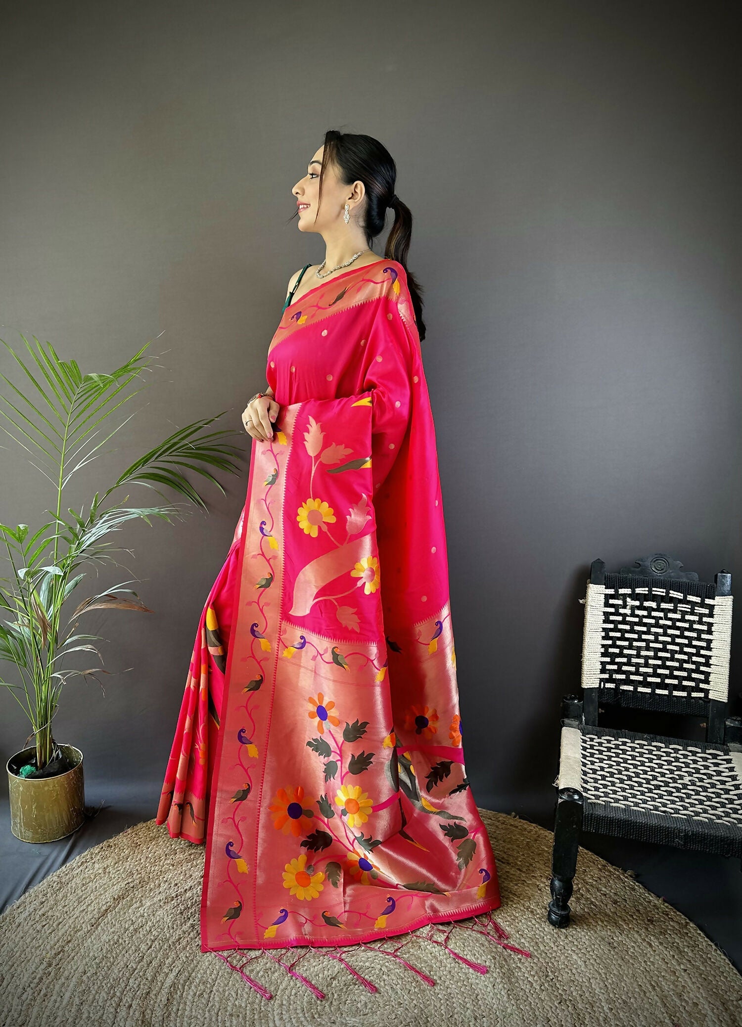 Joban Fashion Rani Pink Zari Woven Floral Motifs Soft Silk Paithani Silk Saree