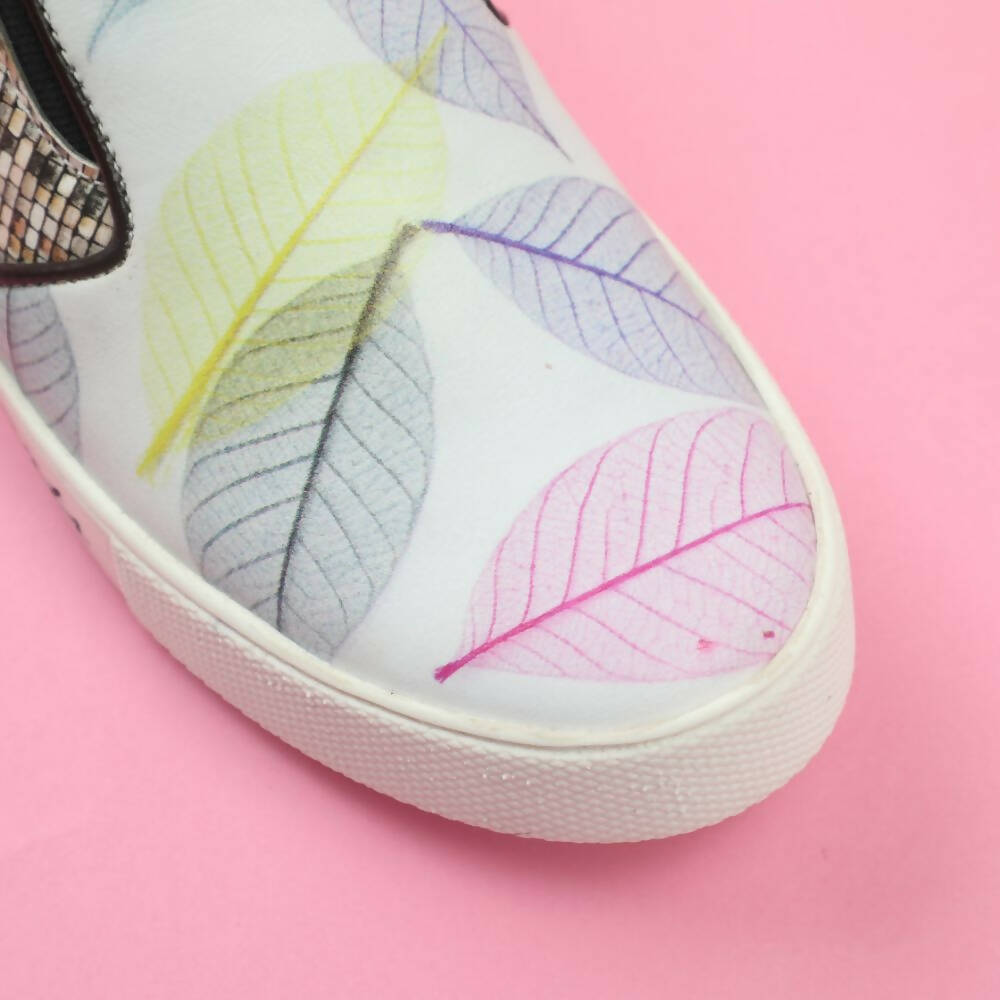 Tiny Bugs Girls Leaf Printed Slip Ons Sneakers - White  Grab2Buy Tiny Bugs Grab2Buy