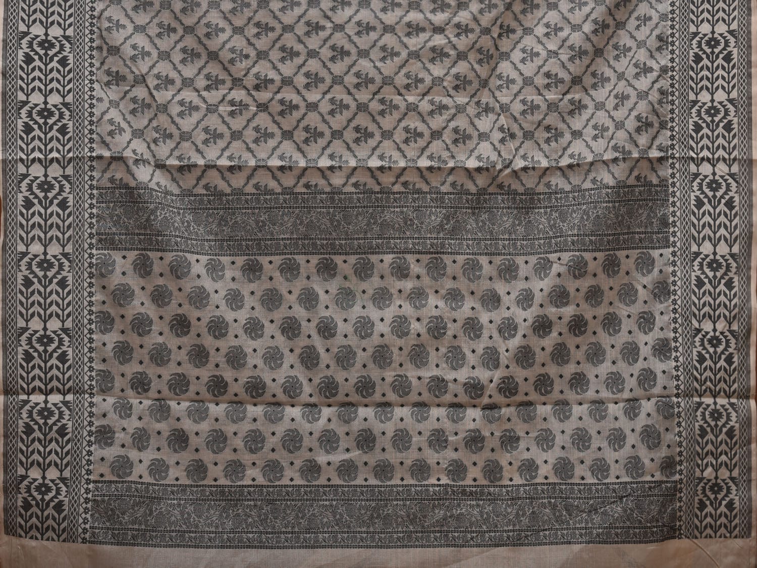 White Cut Work Cotton Handloom Grab2Buy with All Over Jamdani Style Design - Global Threads 