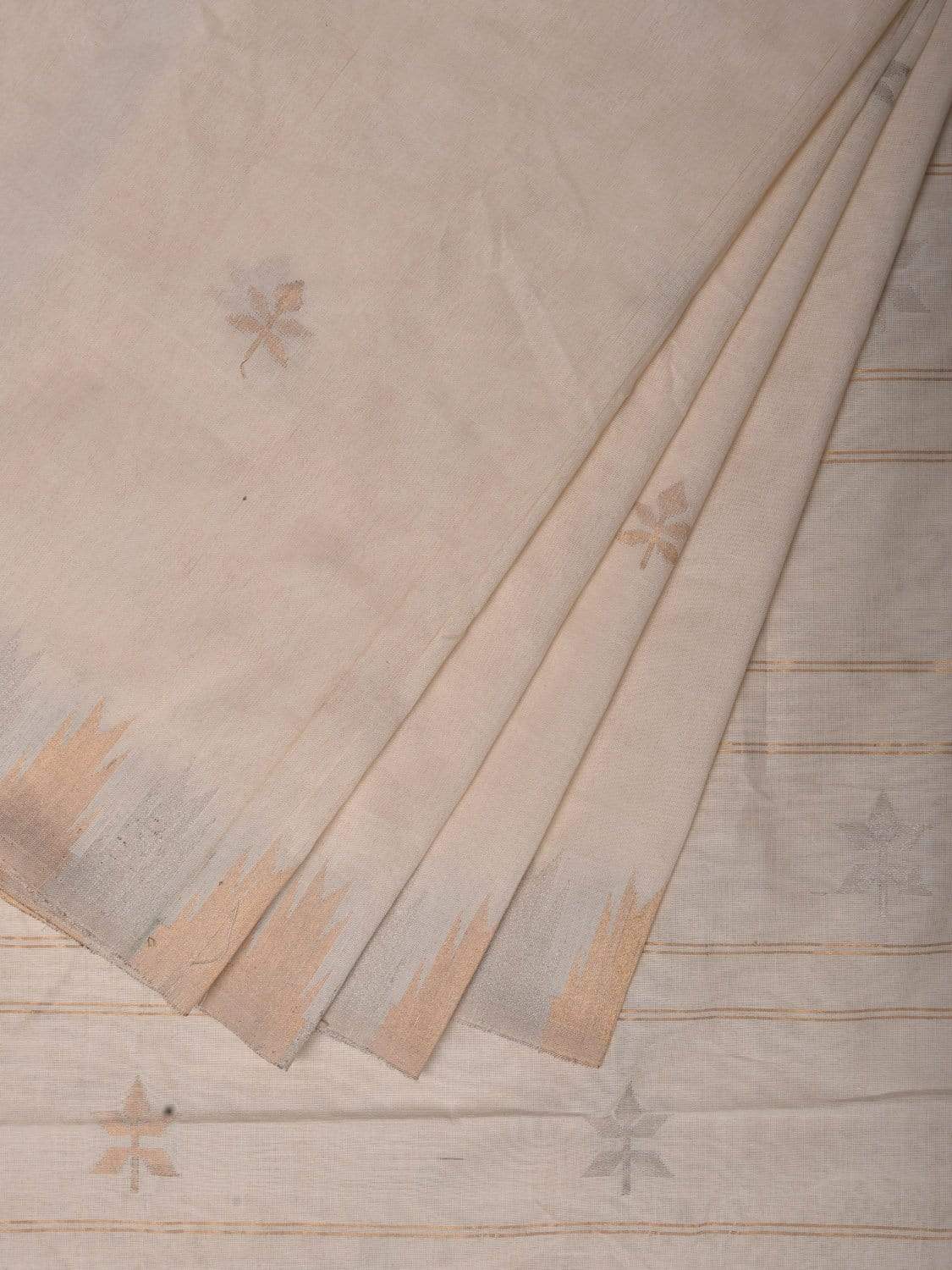 White Khadi Cotton Handloom Grab2Buy with Temple Border and Buta Design - Global Threads 