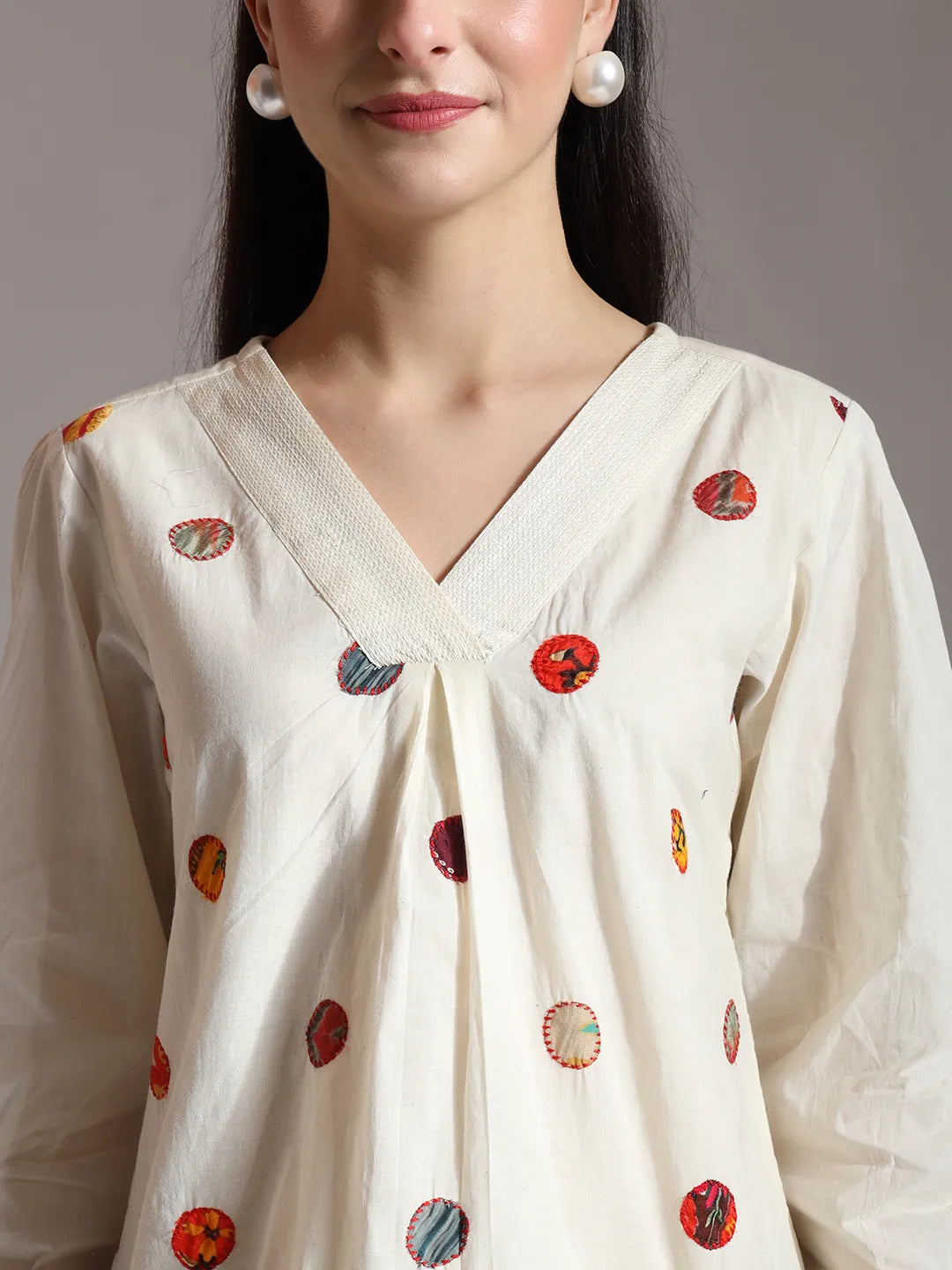 Yufta White Pure Cotton Applique Work Top  Grab2Buy Yufta Grab2Buy