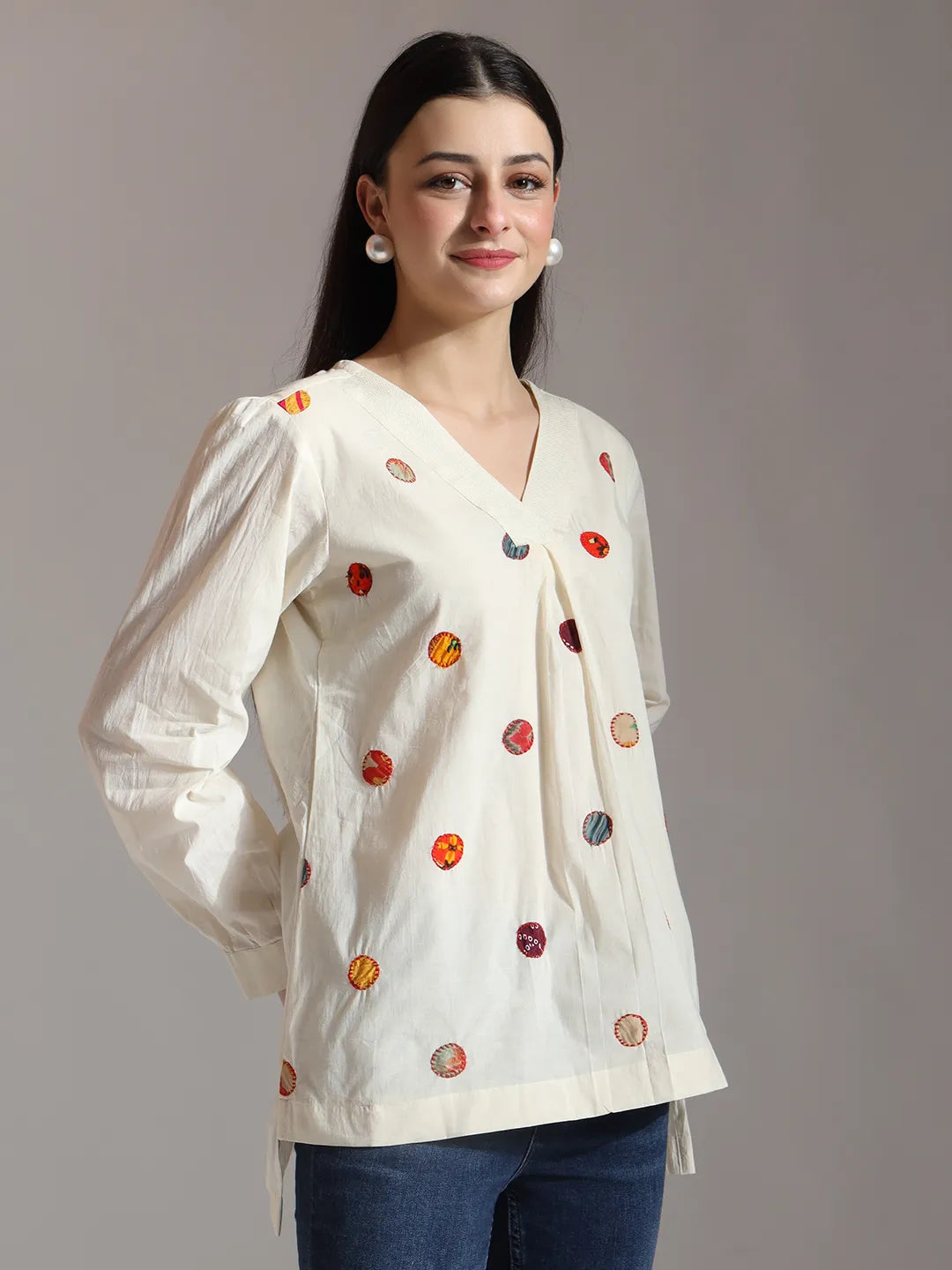 Yufta White Pure Cotton Applique Work Top  Grab2Buy Yufta Grab2Buy