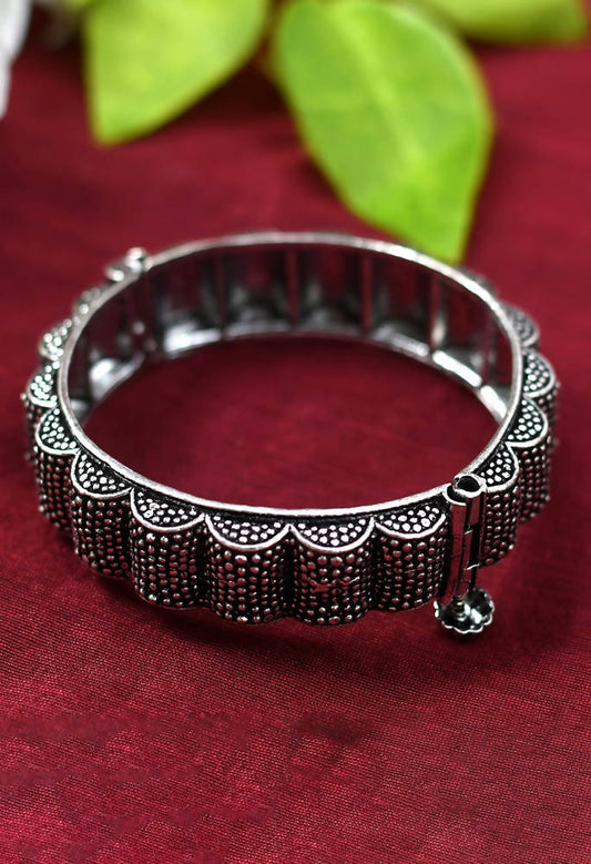 Mominos Fashion Kamal Johar Oxidised Silver Bangles Set 