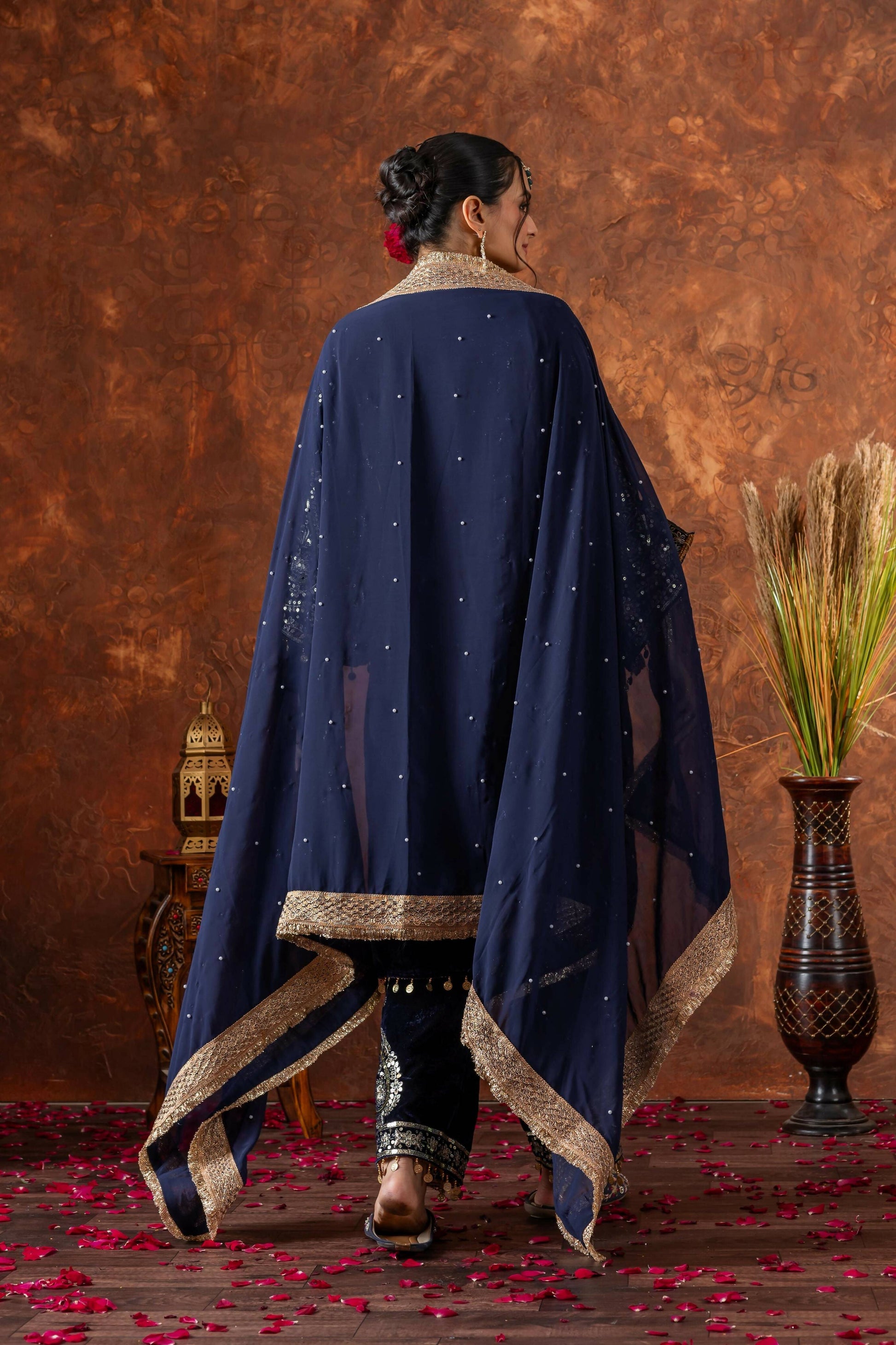 Joban Fashion deep navy blue Velvet Embroidery Kurta Set