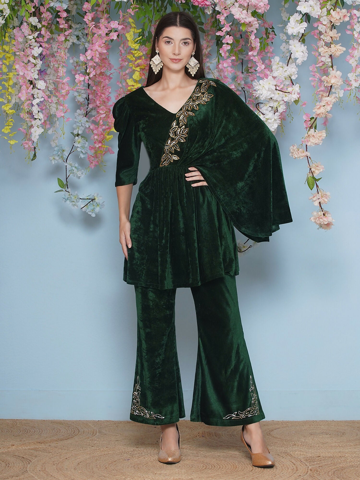 Joban Fashion Green Velvet Hand Embellished Set