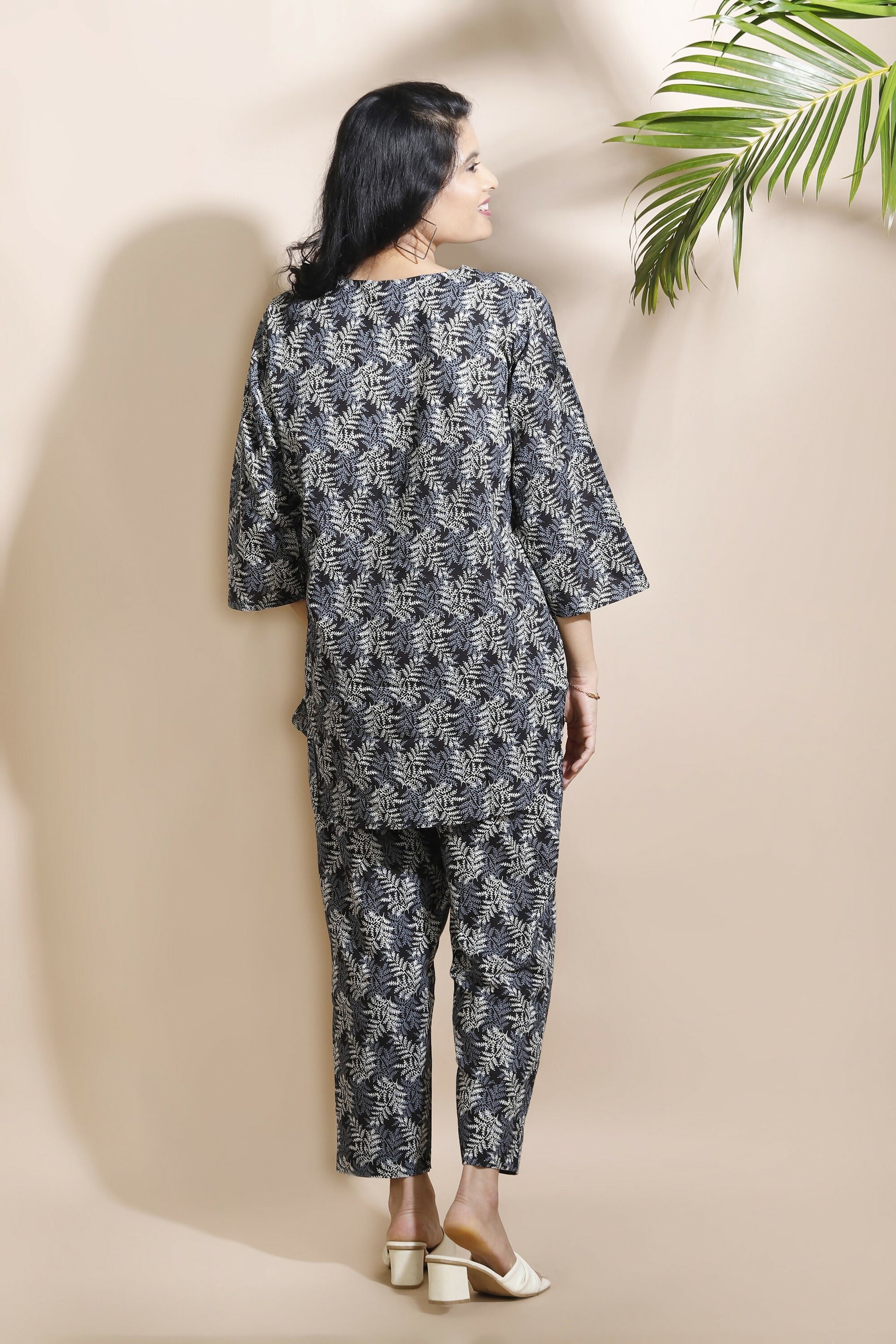 Breathables Abstract Cotton Co-Ord Set – Black