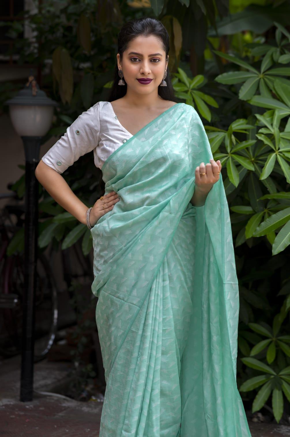 Green Poly Georgette Woven Design Saree with Unstitched Blouse - A2M
