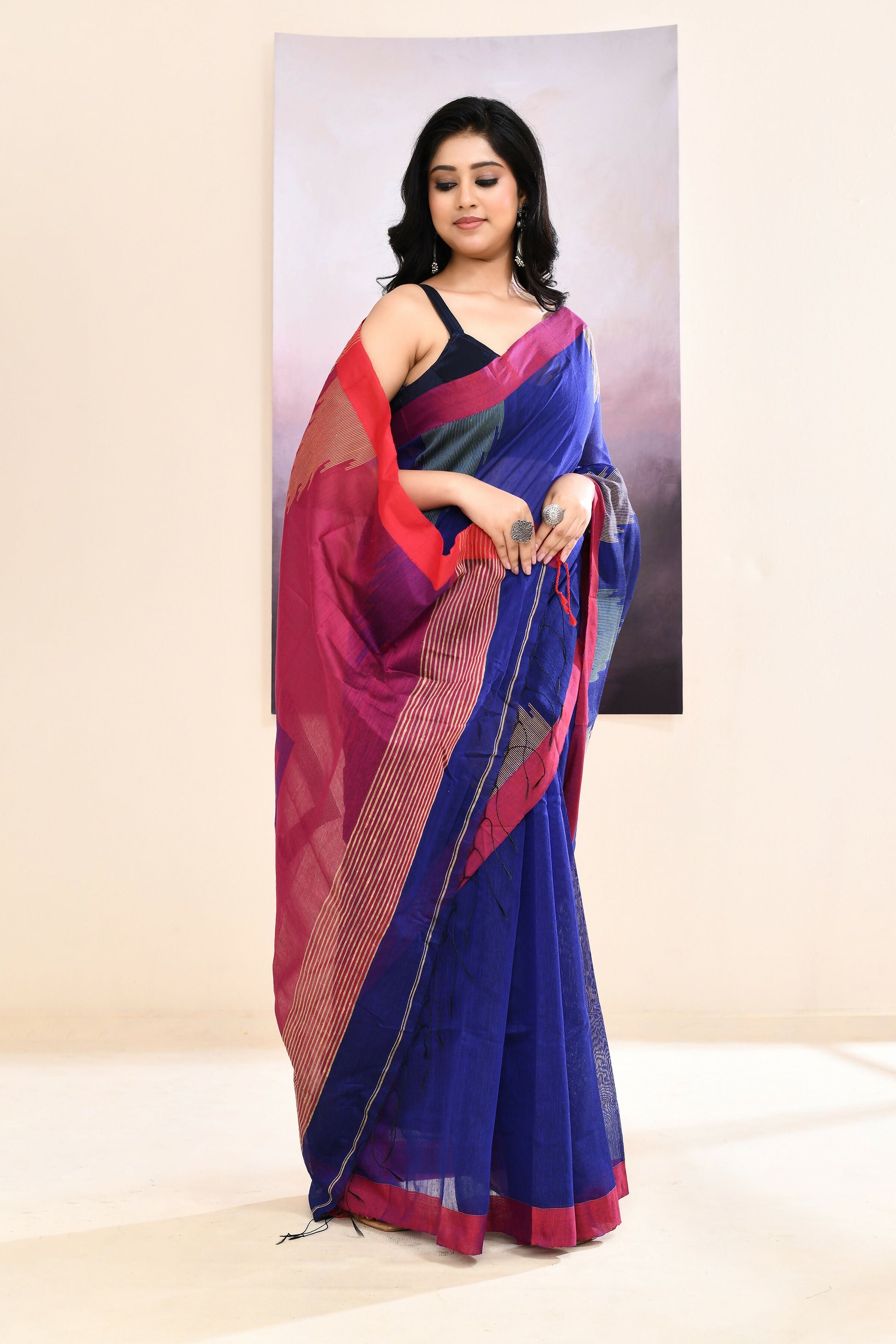 Piyari Fashion Women's Blue Temple Border Embellished Cotton Blend Jamdani Saree