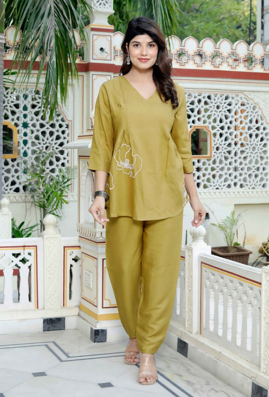 Miravan Women's Mehandi Solid Co-Ord Set 