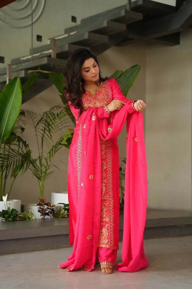 Joban Fashion Gajri Kurta Set Silk Sequins , Zari, Coding & Thread Embroidered work