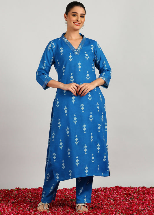 Aavyora Women's Blue Ikat Printed Ethnic Co-ord Set 