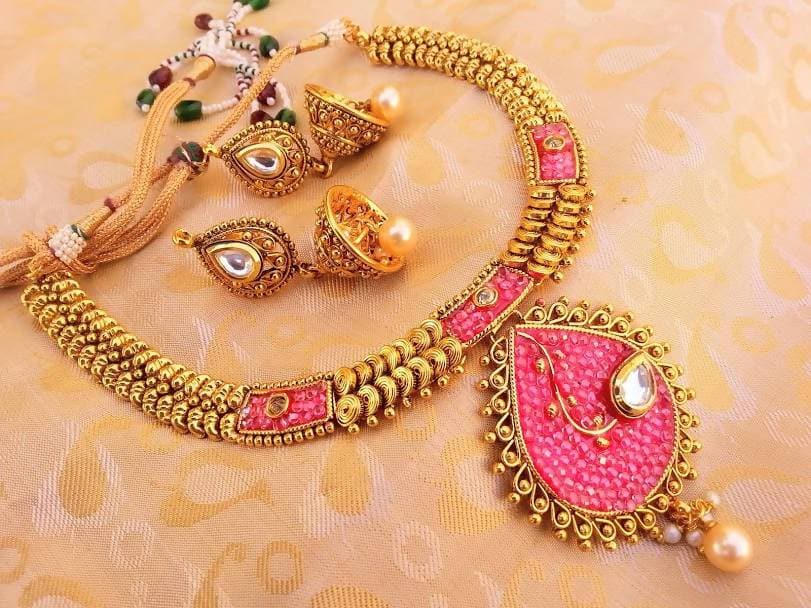 Antique Necklace Set