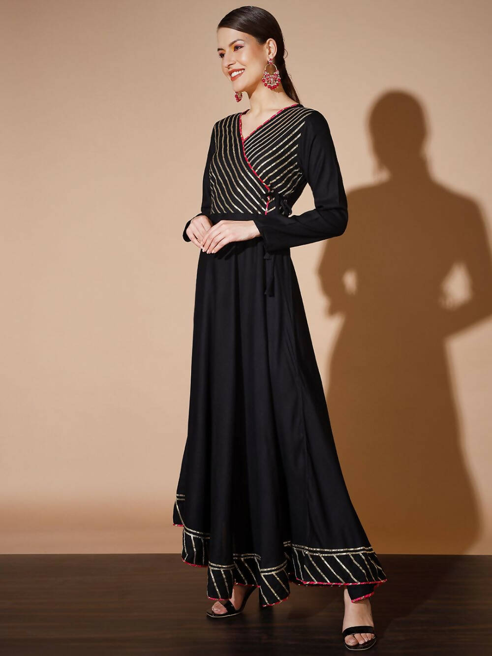 Myshka Women Black Solid Kurtas
