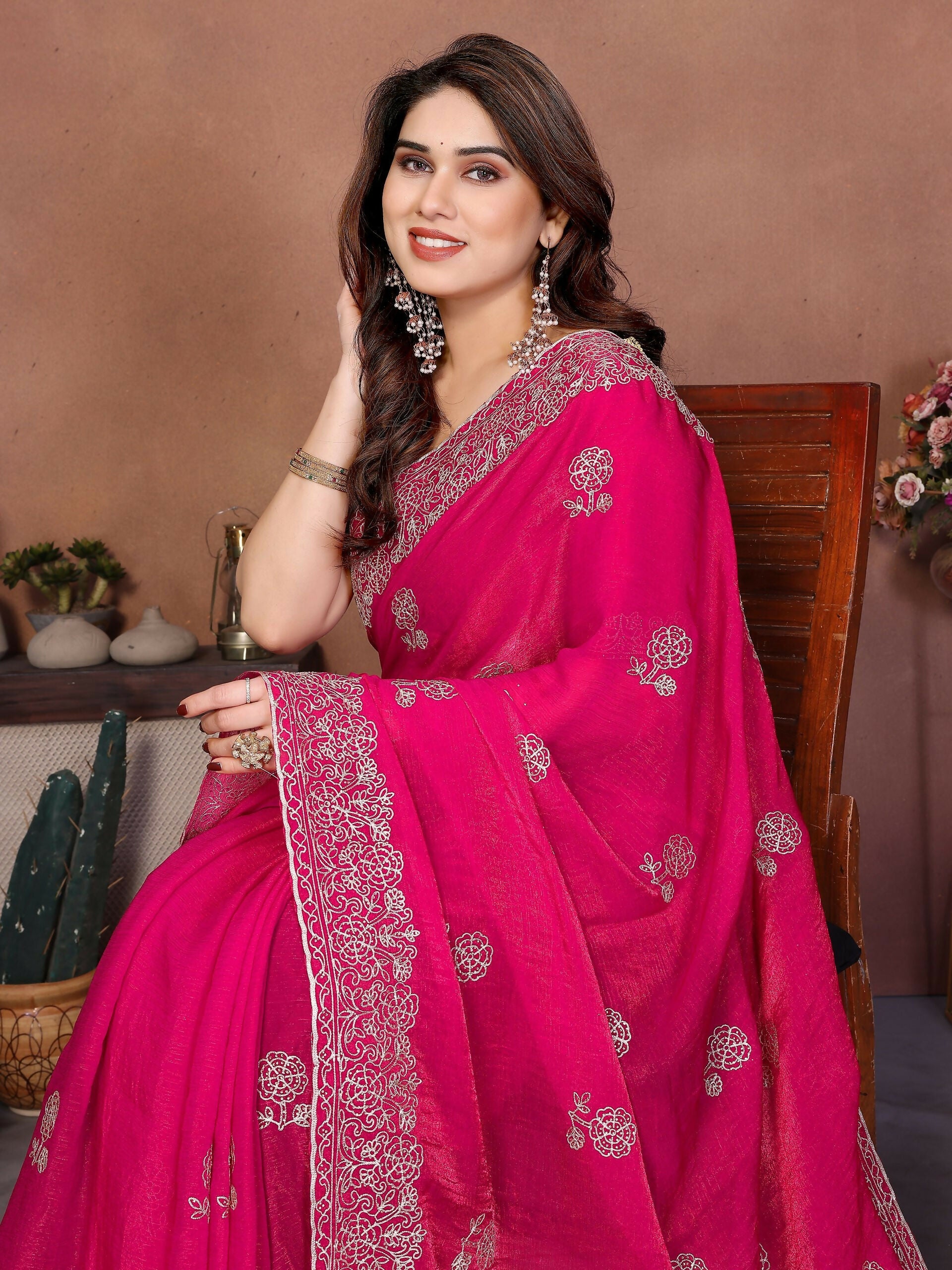 Teeya Creation New Trendy Party Wear Soft Satin Chiffon Saree-Pink