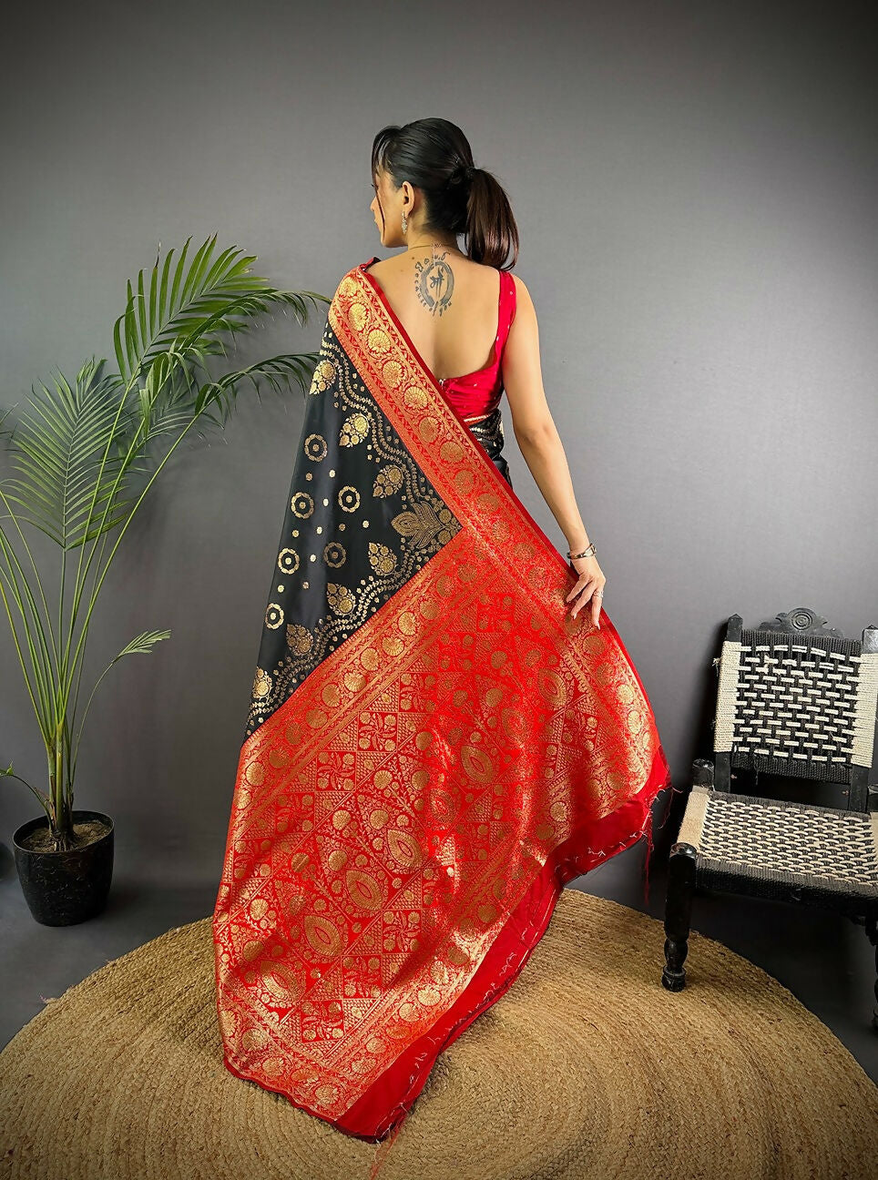Joban Fashion Red Butti Banarasi Silk Sarees | Swadesiicart
