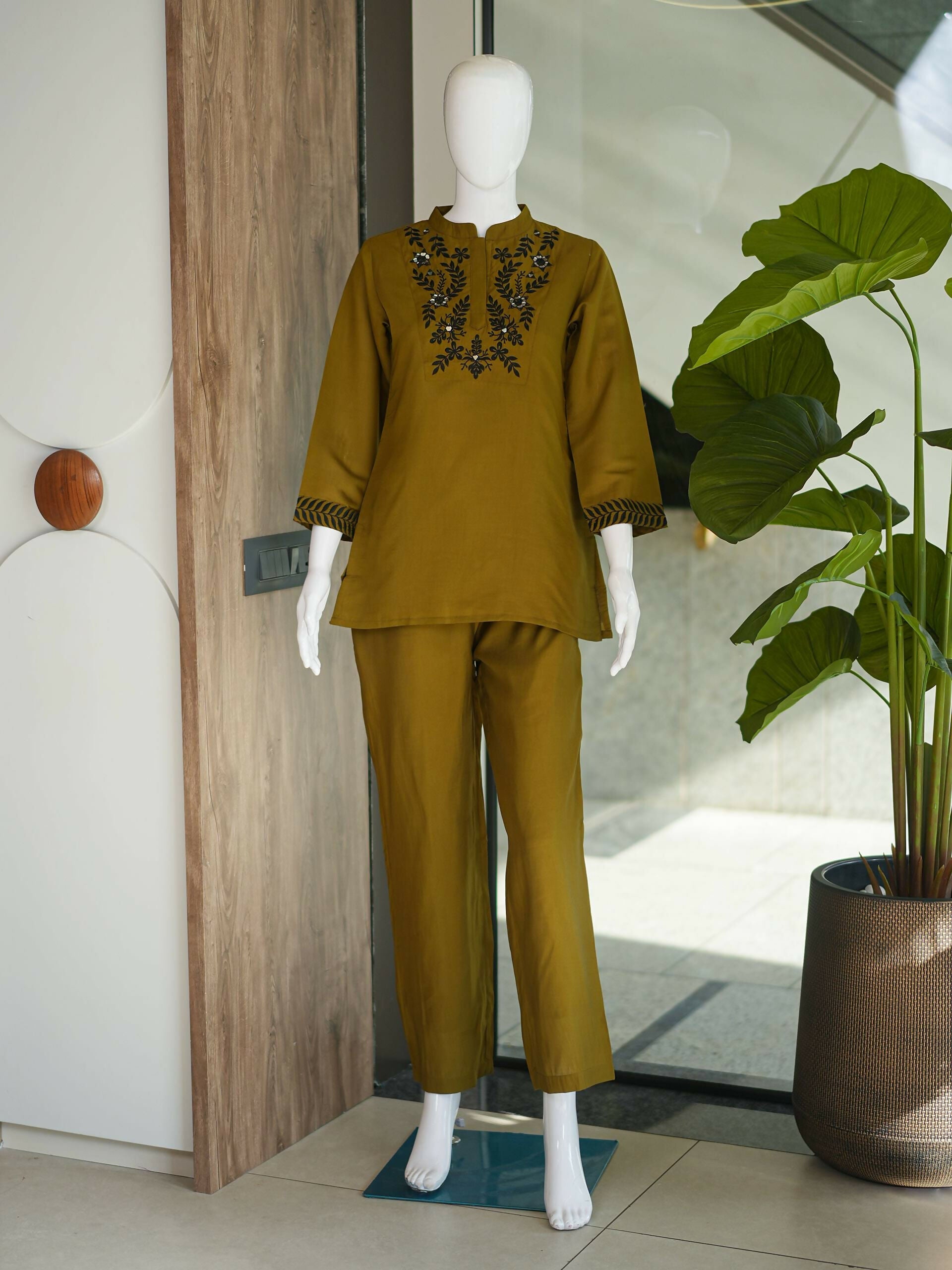Teeya Creation Mustard Green Embroidered Cotton Co-Ord Set For Women